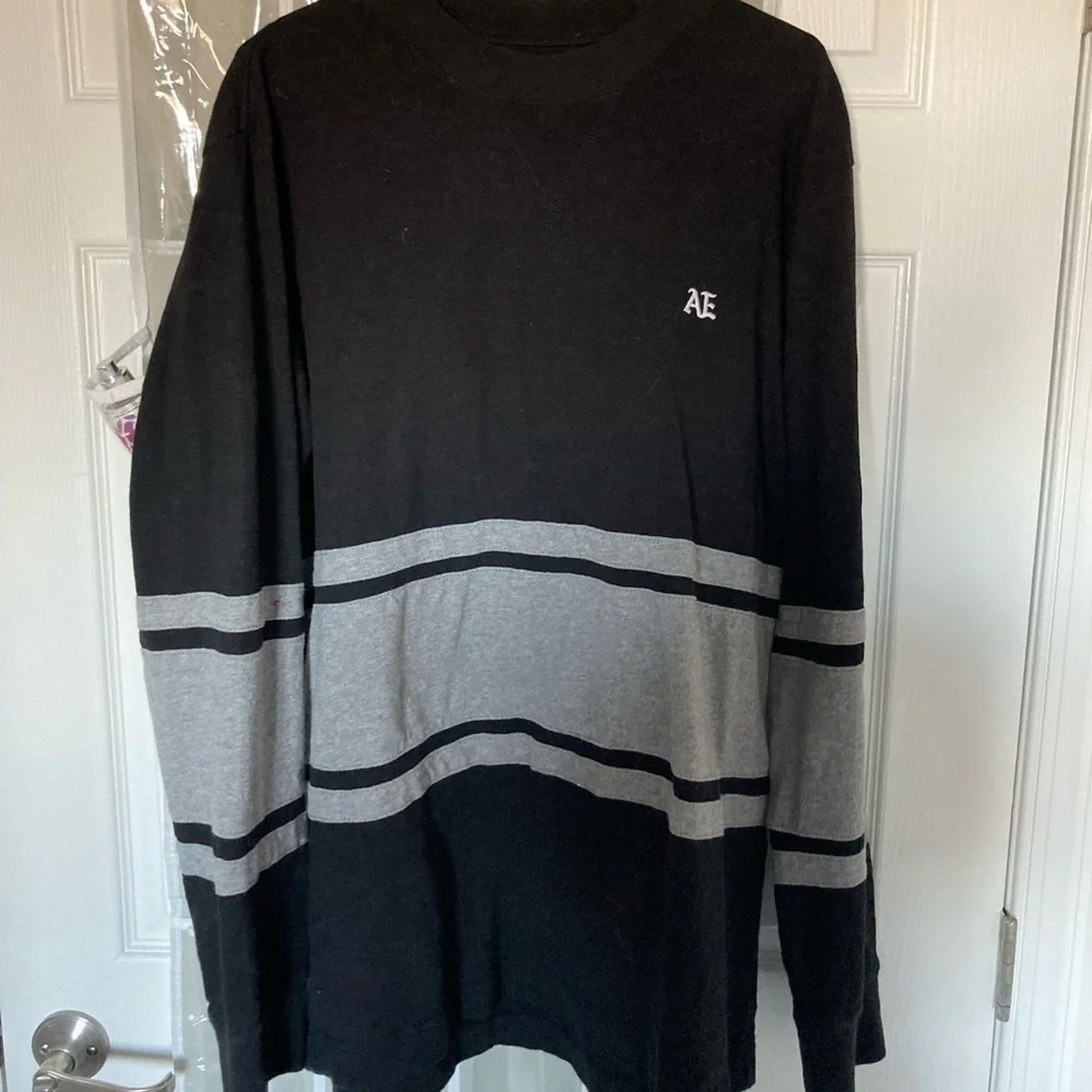 Long sleeve tee - Picture 1 of 3